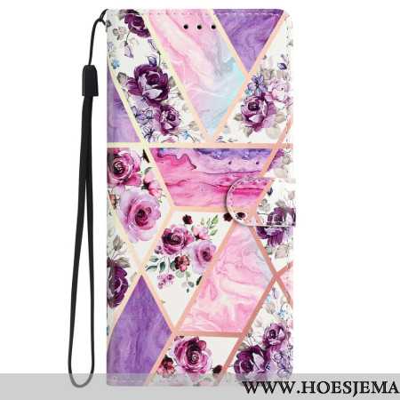 Leren Hoesje iPhone 16 Plus Marmer Paarse Bloemen Met Riem Bescherming Hoesje